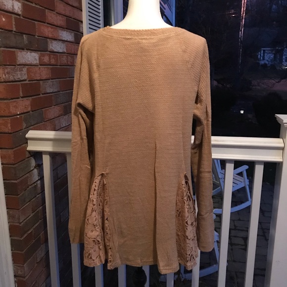 $ FIRM 🌷Latte Thermal Babydoll Tunic - Picture 5 of 5
